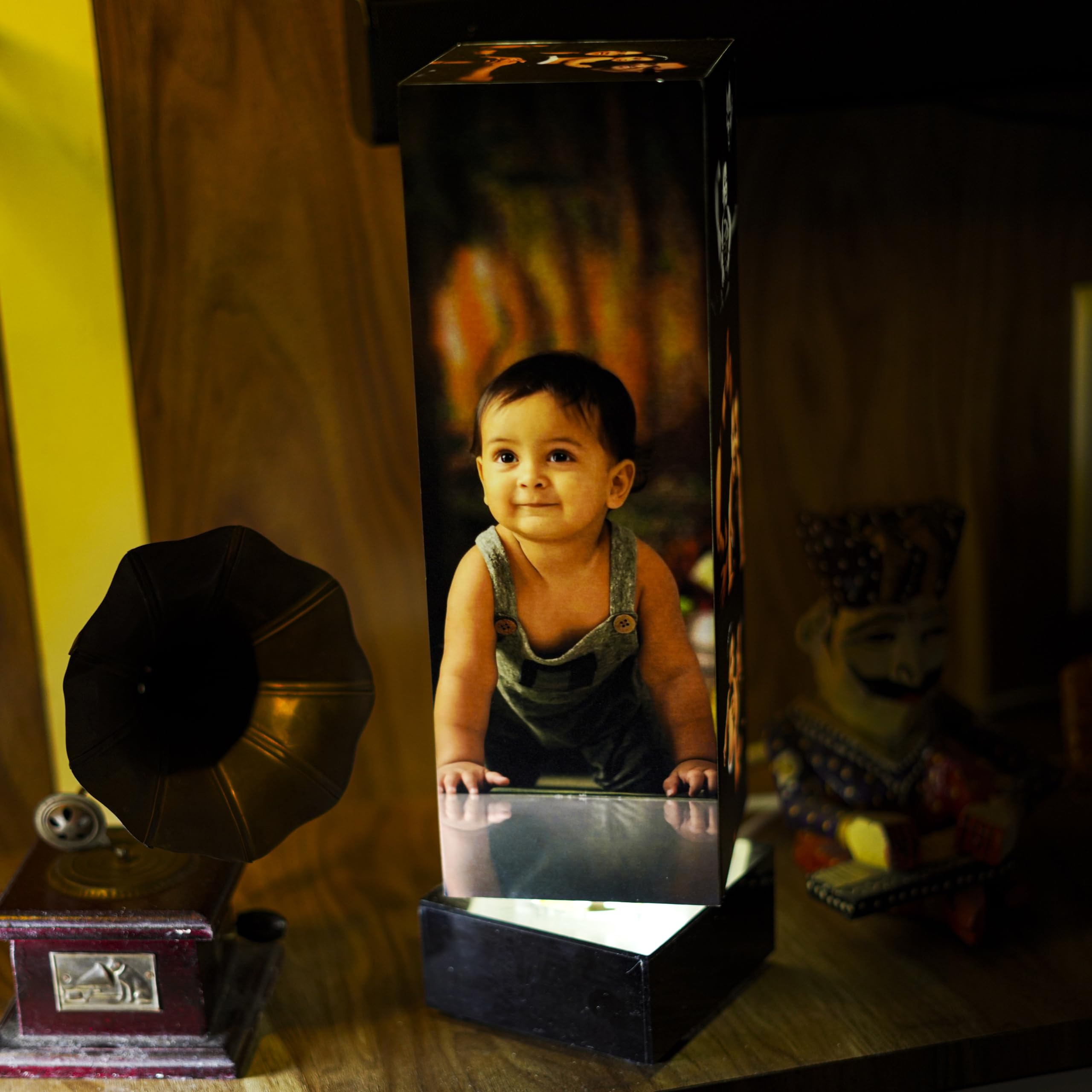 ZOCI VOCI Nostalgia - Rotating Photo Lamp Gift for Kids Birthday, Baby Shoot, Candid Photo Frame for Toddlers, Customized Gift f