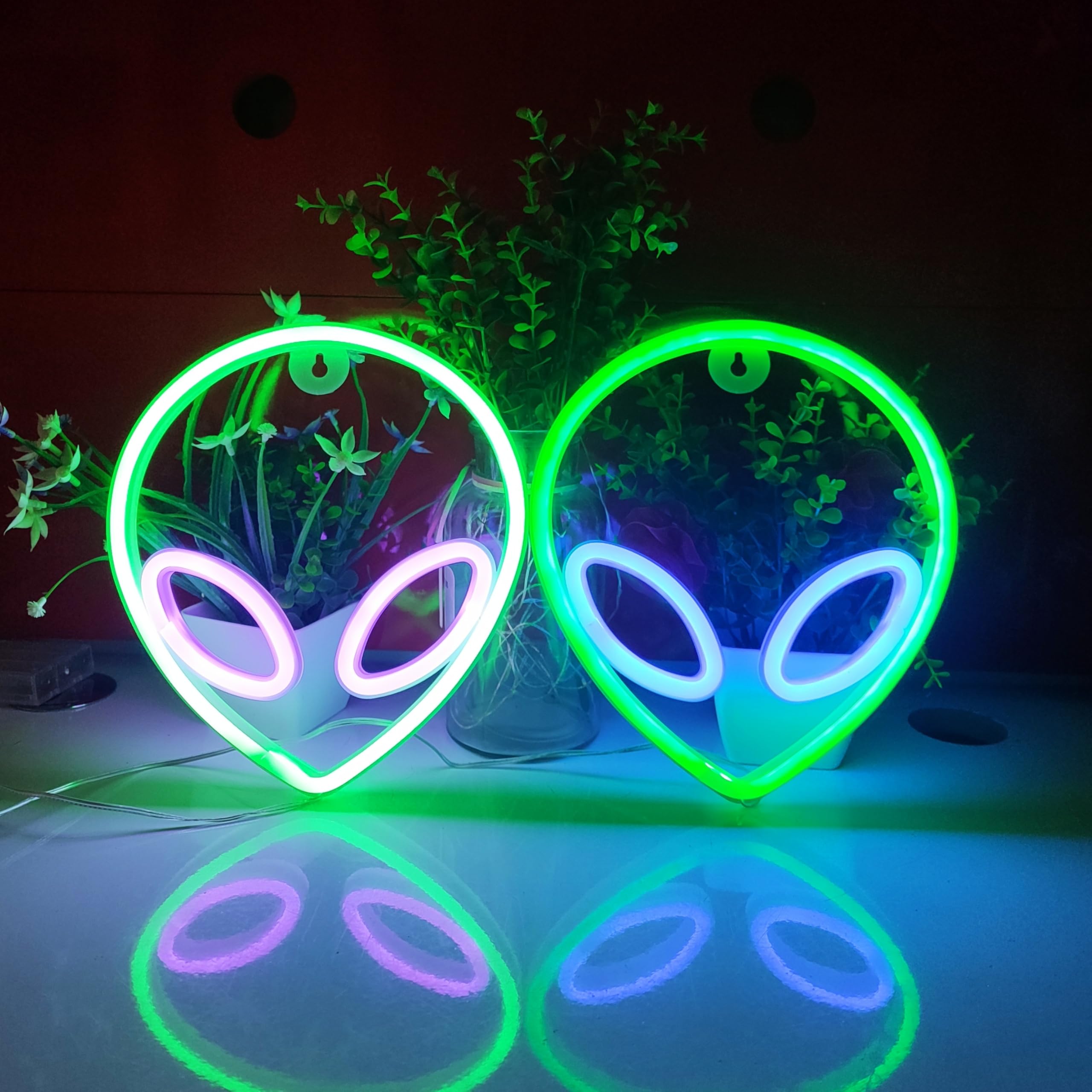 JYWJ Alien Neon Light - USB/3-AA Battery Powered LED Sign - Green/Blue Decorative Wall Light for Parties and Business Premises