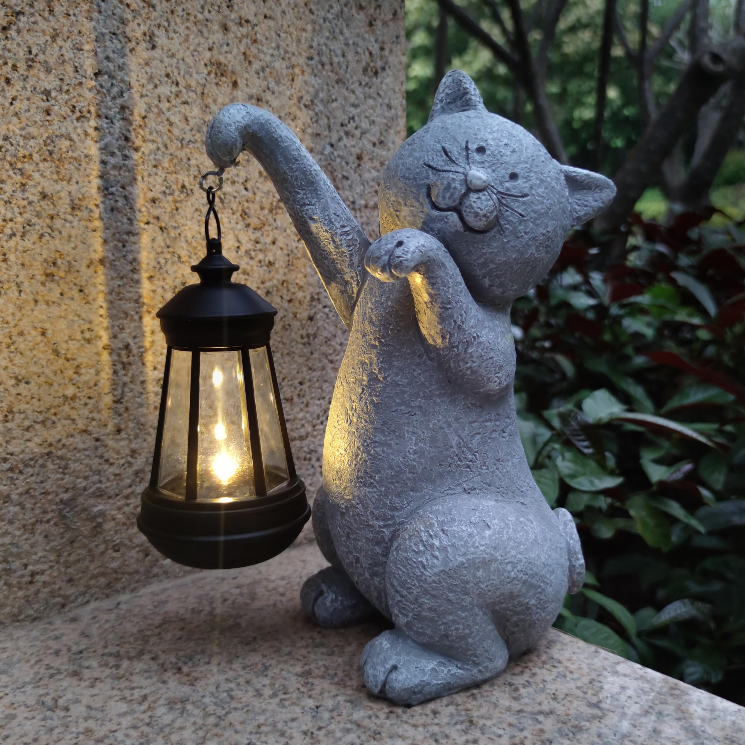 Vioyouns Cat Solar Garden Statues,Resin Cat Figurine Decorations With Solar Lights Lantern, Outdoor,Statue Decor Art For Lawn,Ya