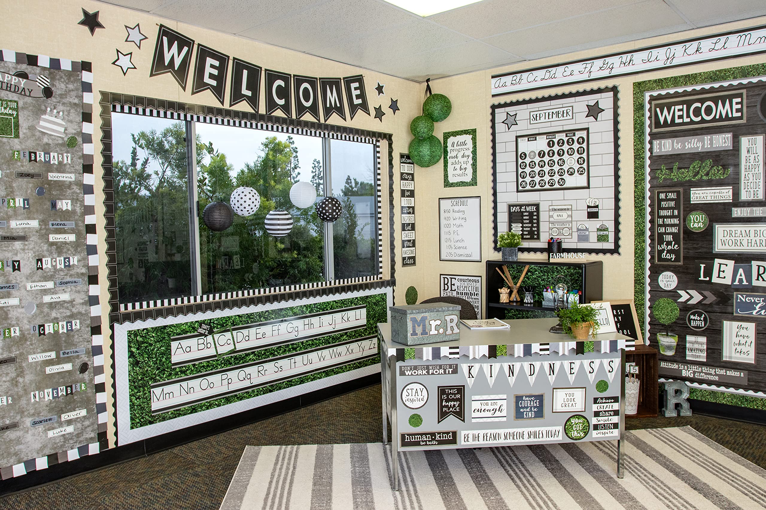 Black & White Paper Lanterns By Teacher Created Resources