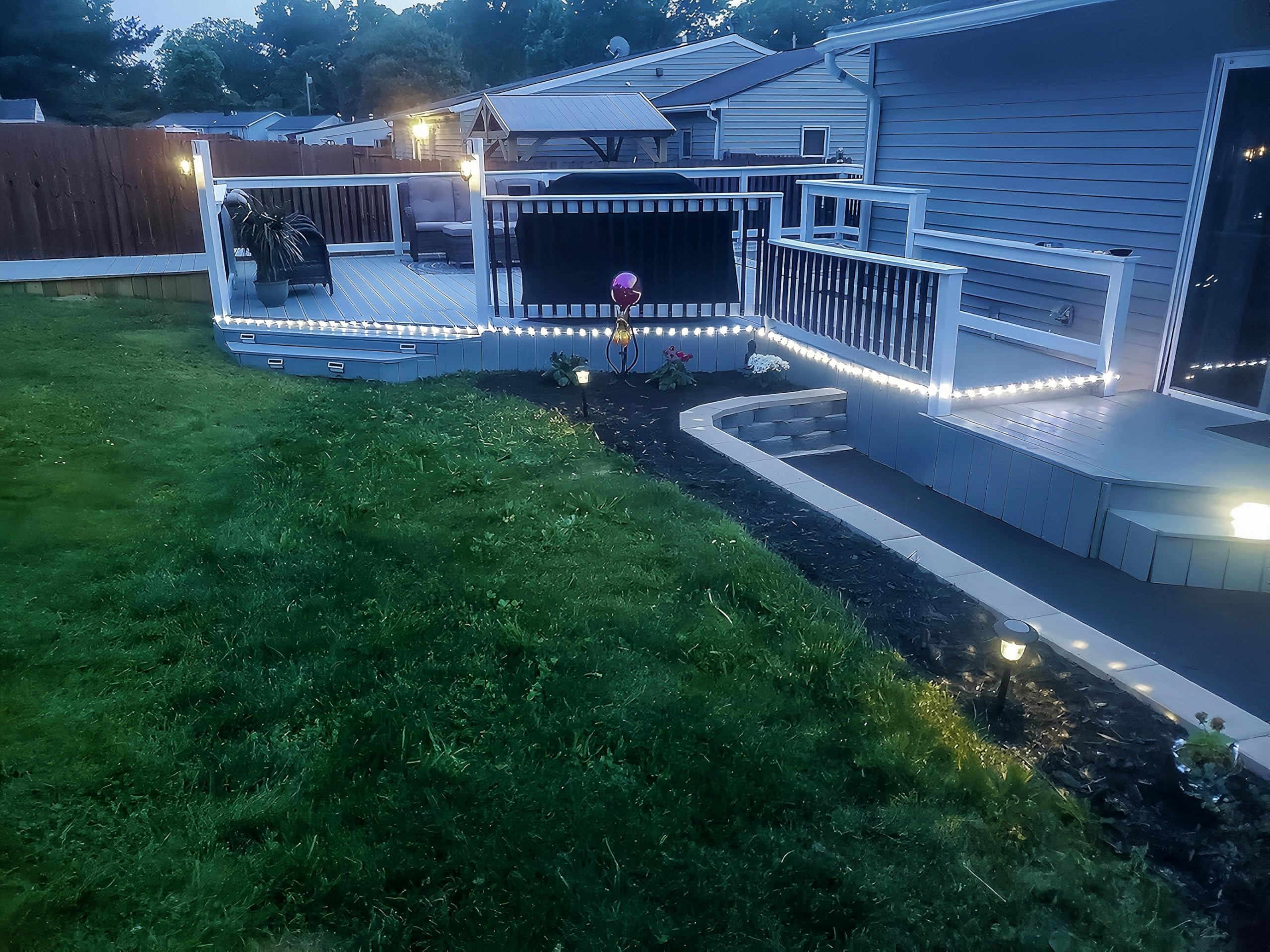 Lighting Ever 33Ft 240 Led Outdoor Rope Lights Cool White 6000K, 24 V Connectable, Waterproof Clear Tube String Lights For Deck Railing, Patio Ground, Garden, Yard Lawn, Flower Bed Landscape, Camping