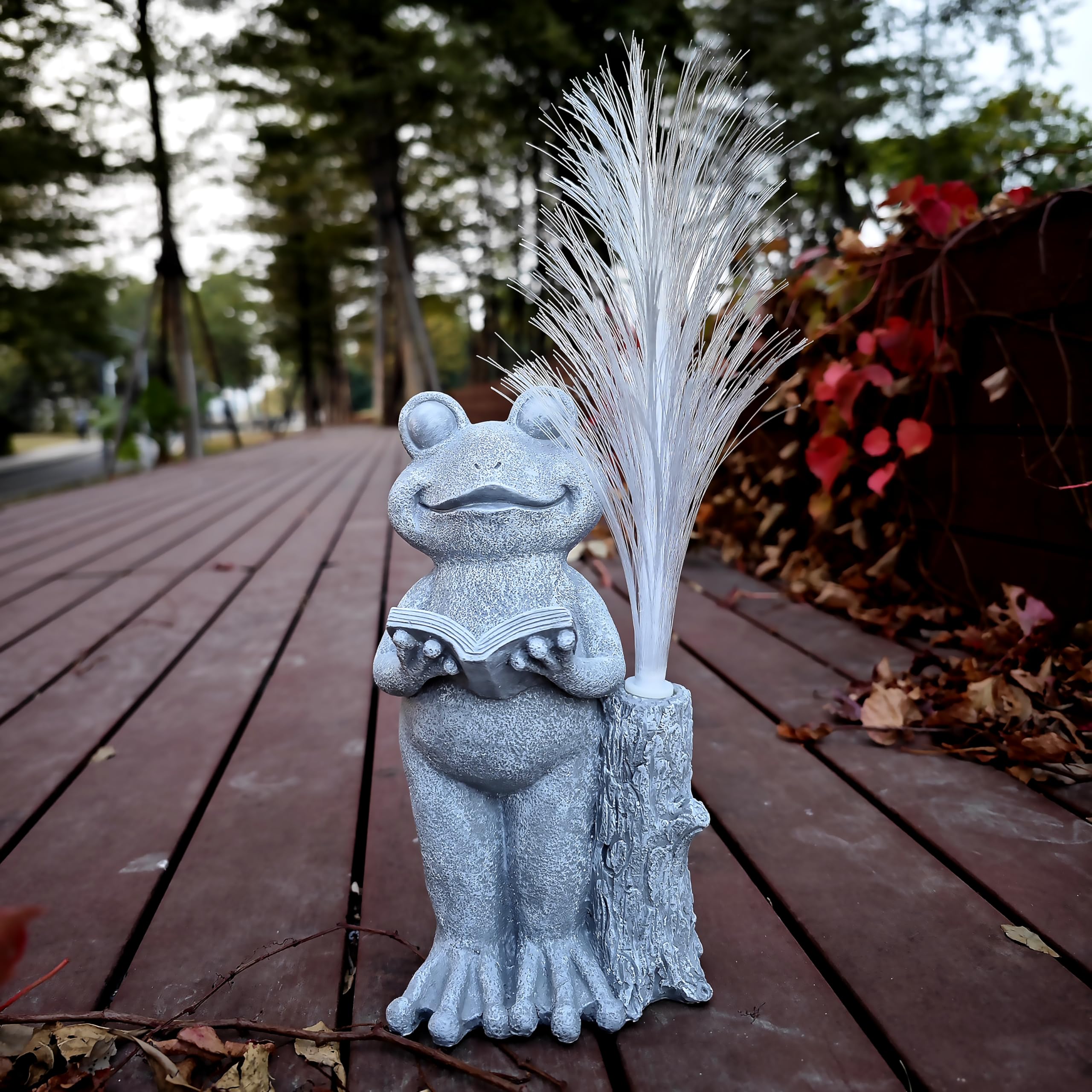 Rctticuu Frog Statue Solar Garden Decor,Resin Frog Statues And Colour Changing Optical Fiber Solar Lights,Outdoor Decoration For