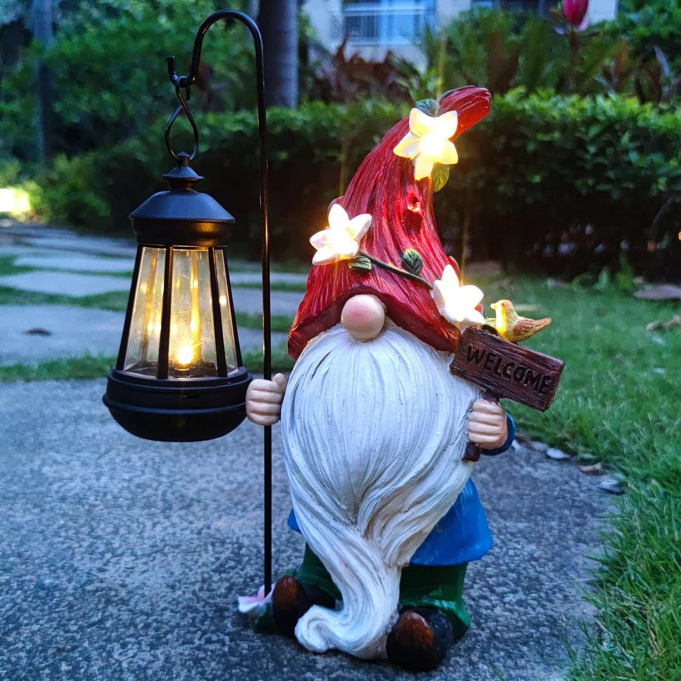 gnome succulent garden RCTTICUU Solar Garden Gnomes Statue with Succulent and LED Lights