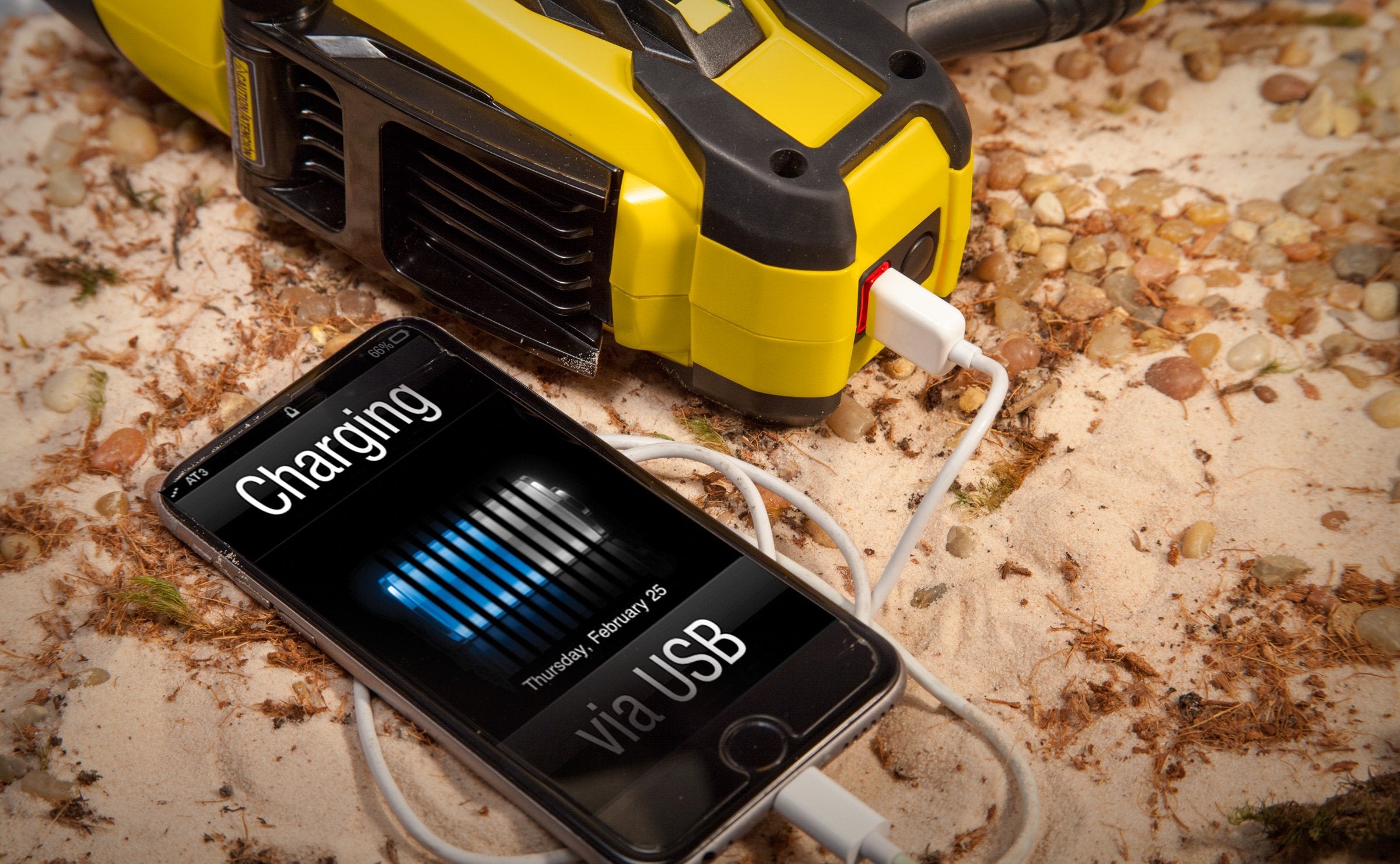 STANLEY FATMAX SL10LEDS Rechargeable 2200 Lumen LED Spotlight Flashlight, Yellow, Plastic, with USB Power Charger