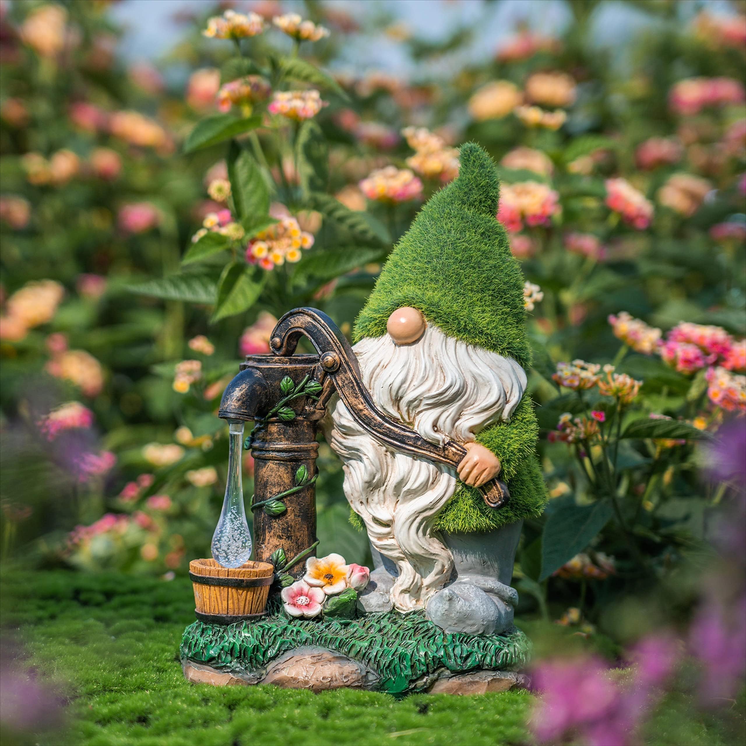 TERESA'S COLLECTIONS Garden Gnome Decor with Solar Lights, 9" Green Resin Outdoor Ornament for Porch & Patio
