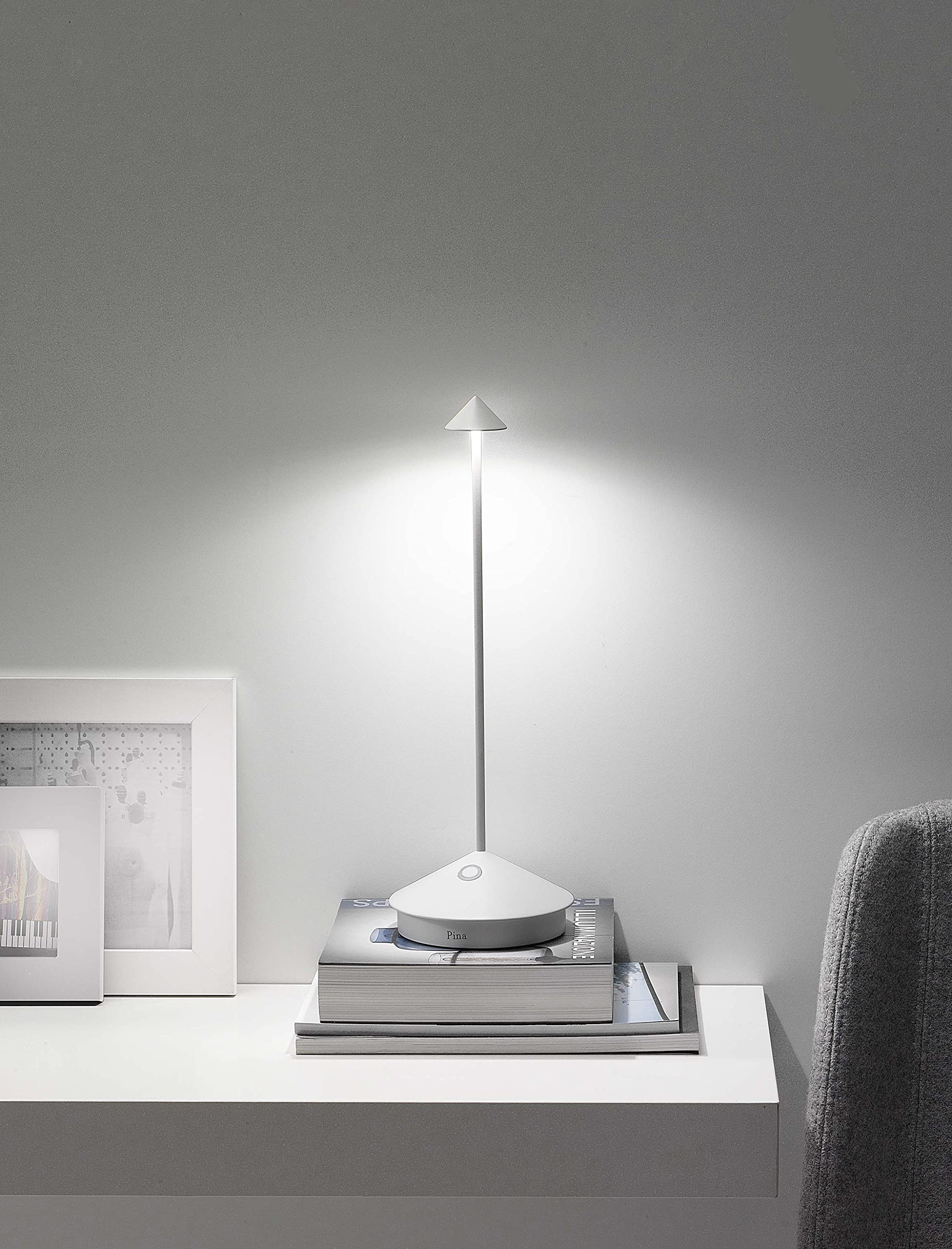 Zafferano Pina Pro LED Table Lamp - White Aluminum, Indoor/Outdoor, H29cm, Model: ZAFPINAPRO-WH