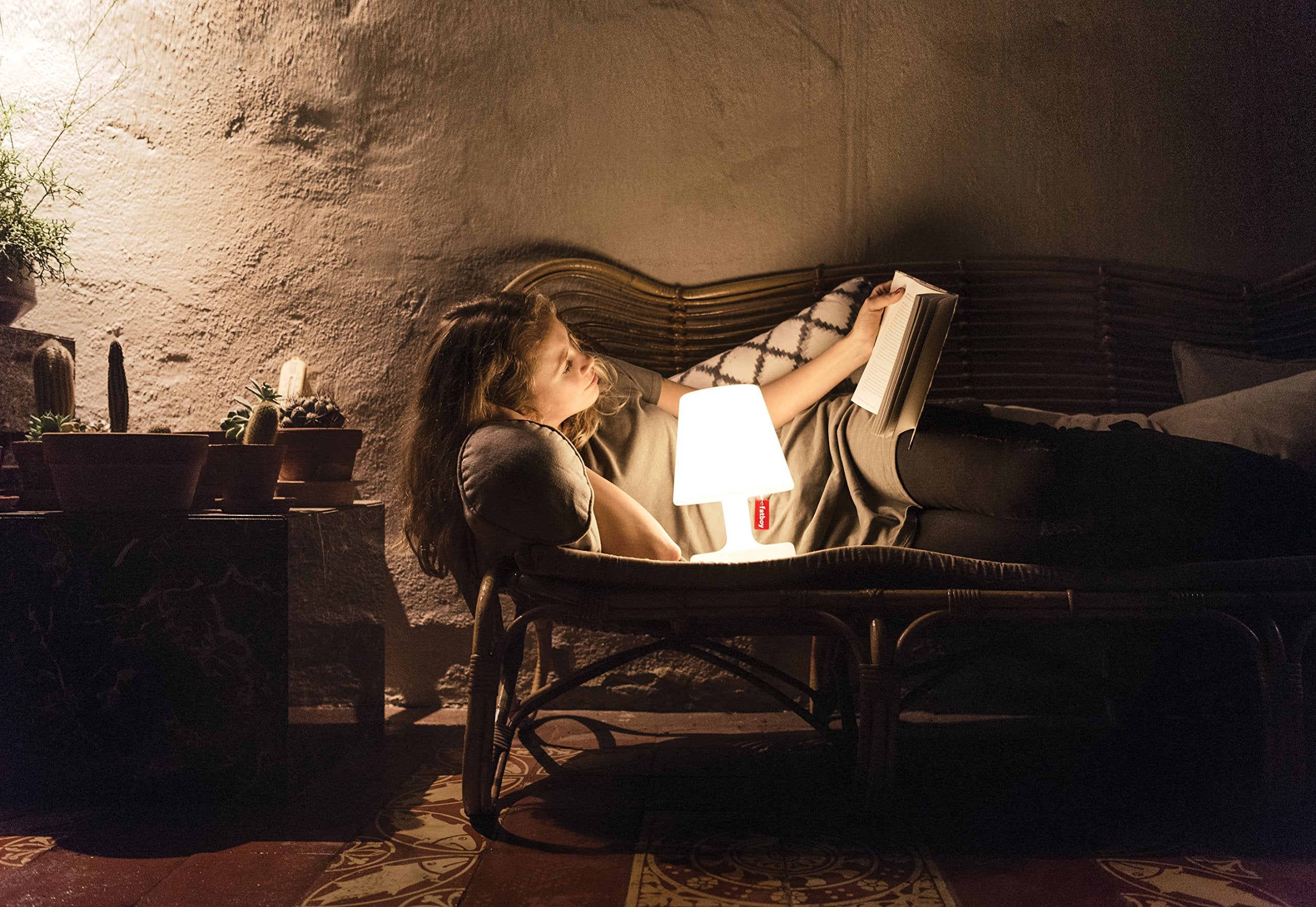 Fatboy Edison The Petit Lamp, Rechargeable LED Light, White, Model ETPSNG-WHT-UL, Portable, Multi-Material