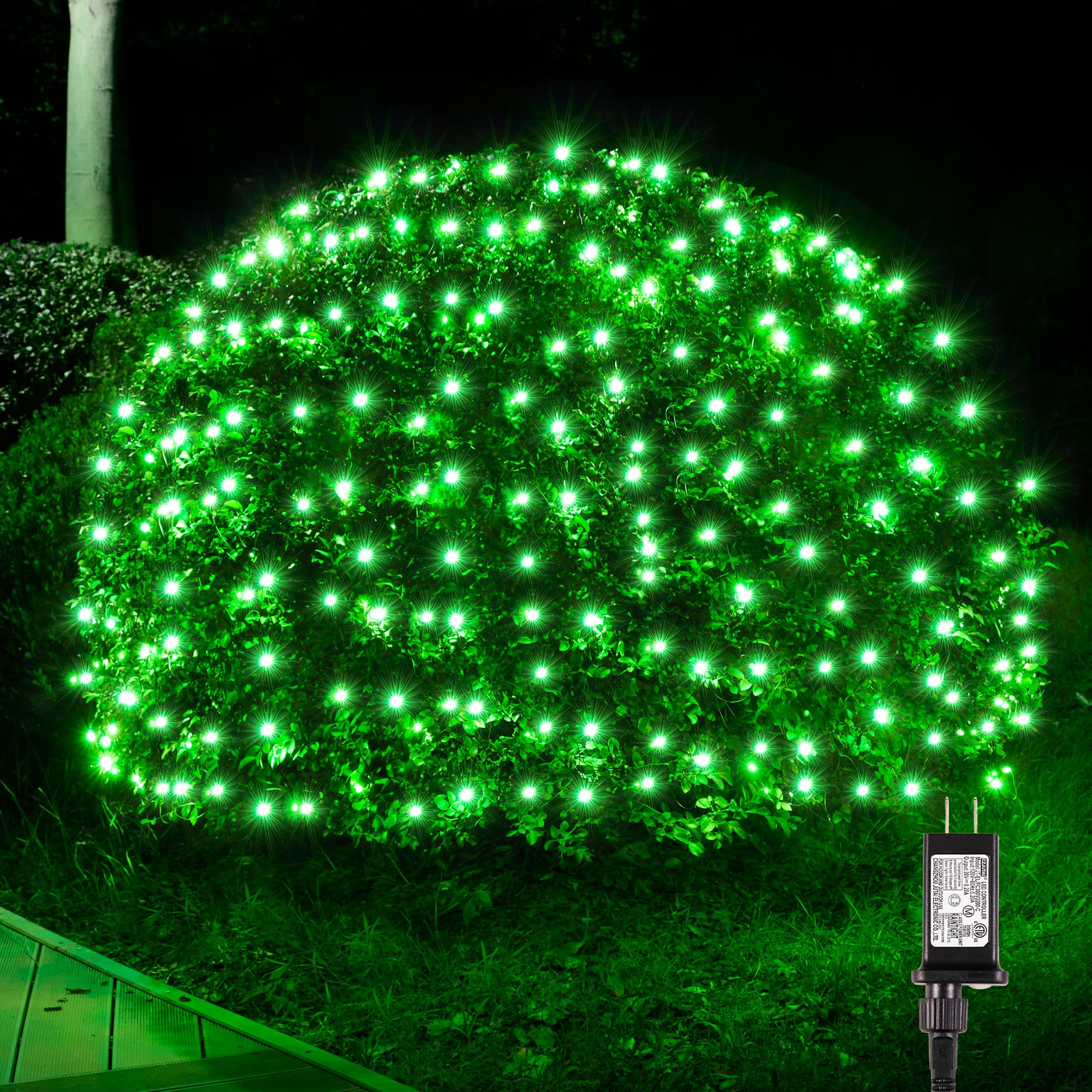 BlcTec Outdoor Christmas Lights 200 LED 8.4ft x 5.2ft Christmas Net Lights with 8 Modes  UL Certified  Timer  Connectable  Waterproof for Trees  Bushes  Shrubs  Yard Outdoor Xmas Decorations  Green