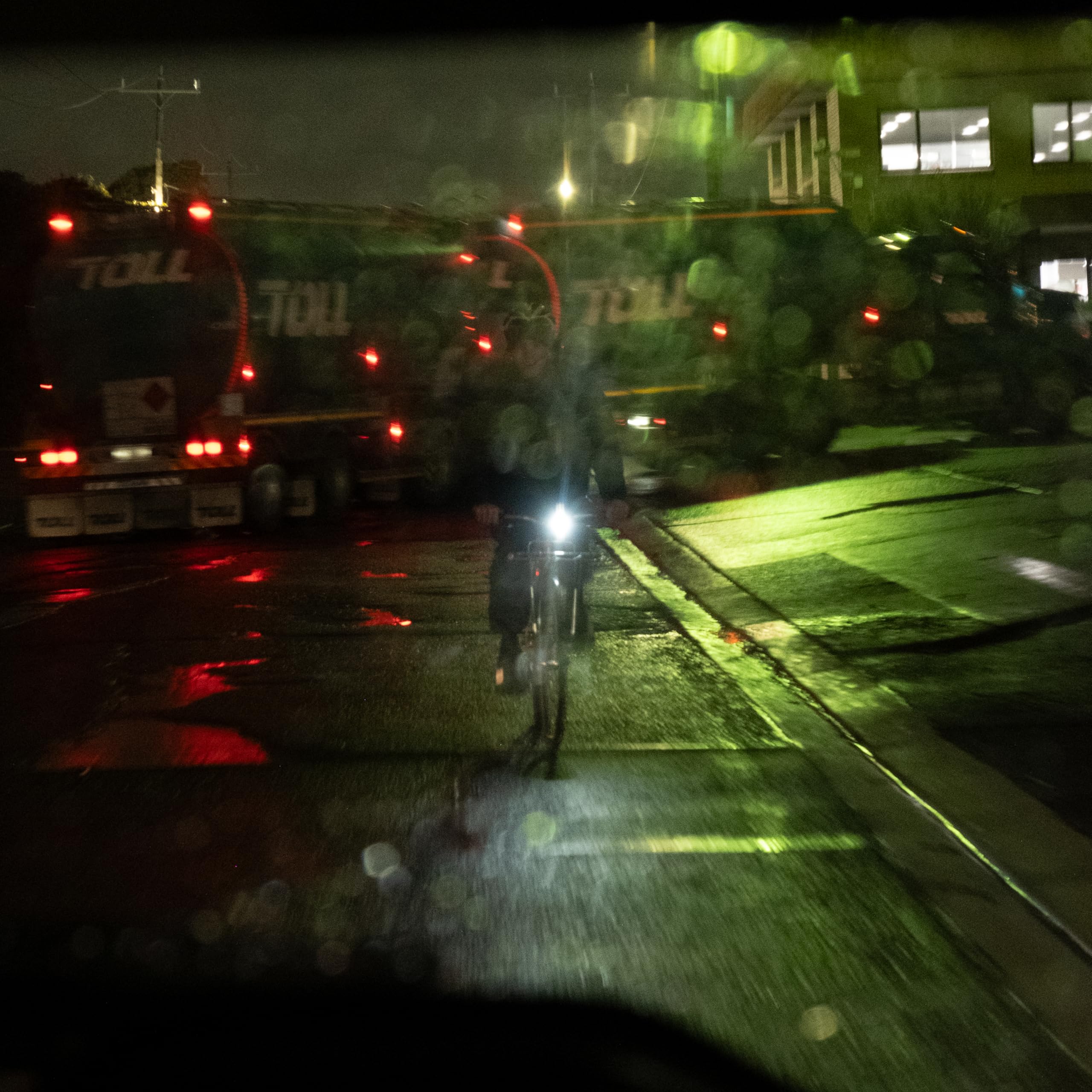 Knog Blinder Front Bike Light - 200 Lumen Rechargeable Bicycle Light - Bright LED Bike Headlight with Integrated USB Charging, 8