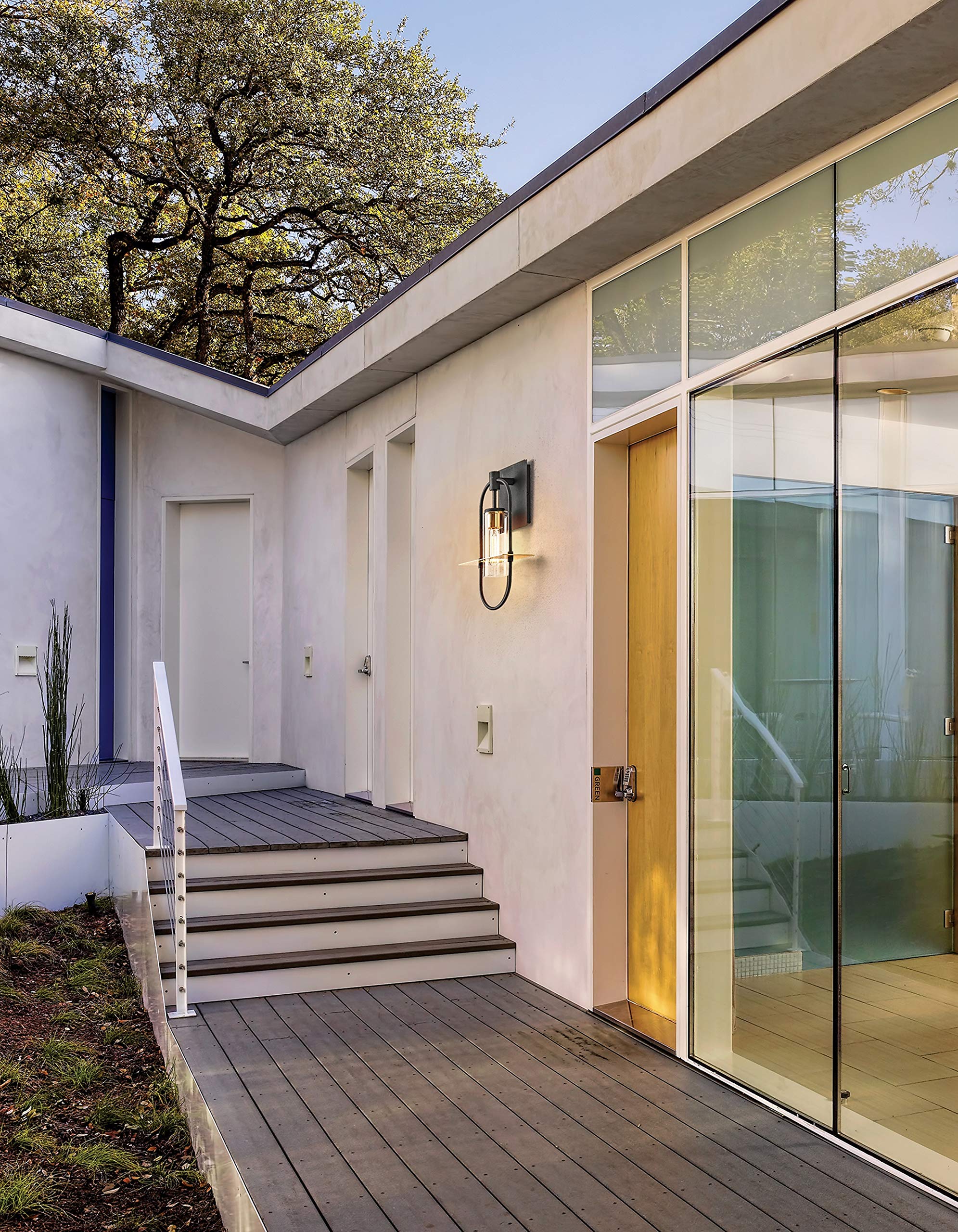 Troy-Standard B6391 Smyth - 1 Light Wall Sconce 14 Inches Tall And 8 Inches Wide - Dark Bronze And Brushed Brass