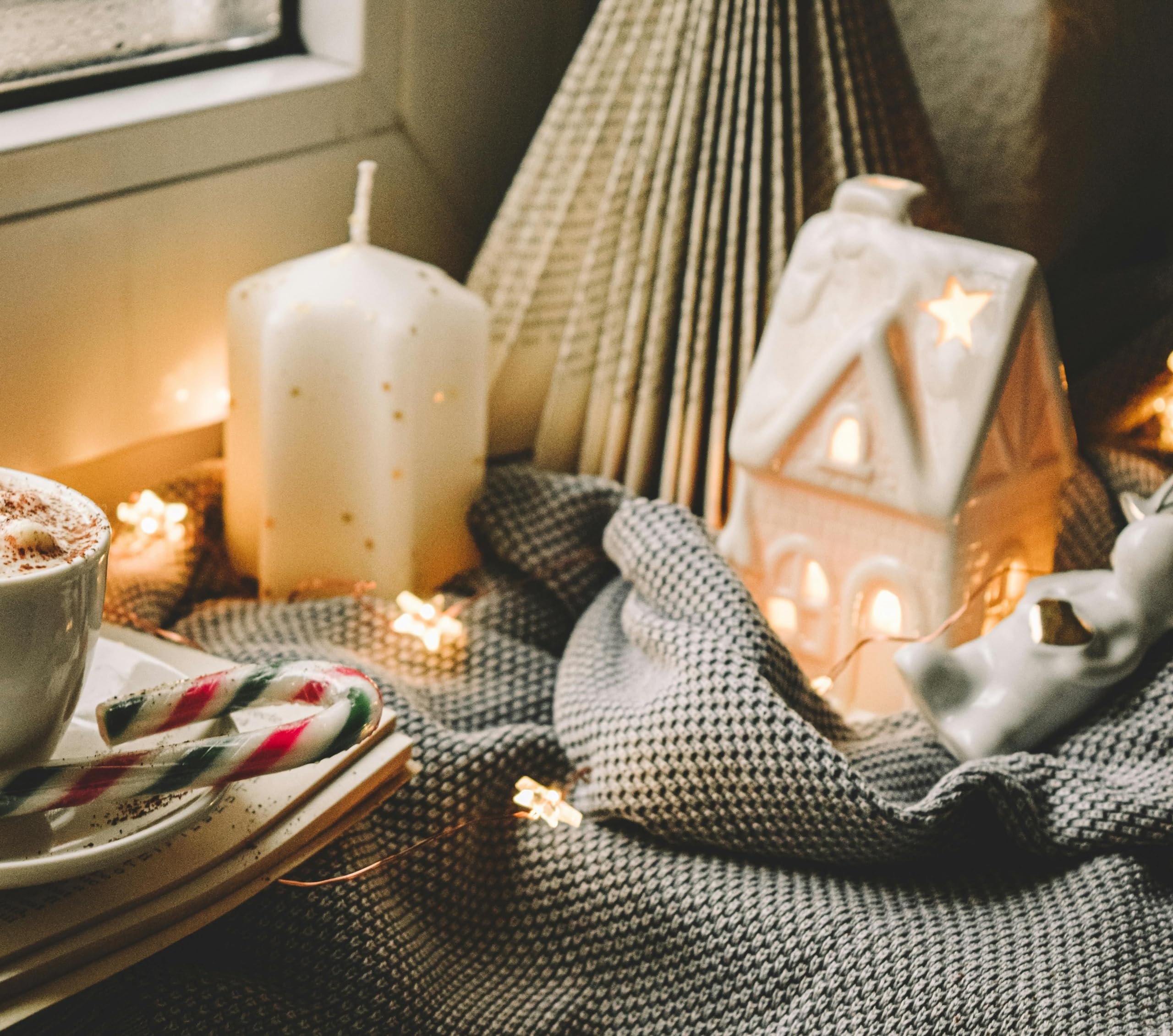 Iconikal 5-Watt C7 Night Light Candelabra Bulbs, Clear, 24-Count For Lamps Nightlights Lanterns String Lights