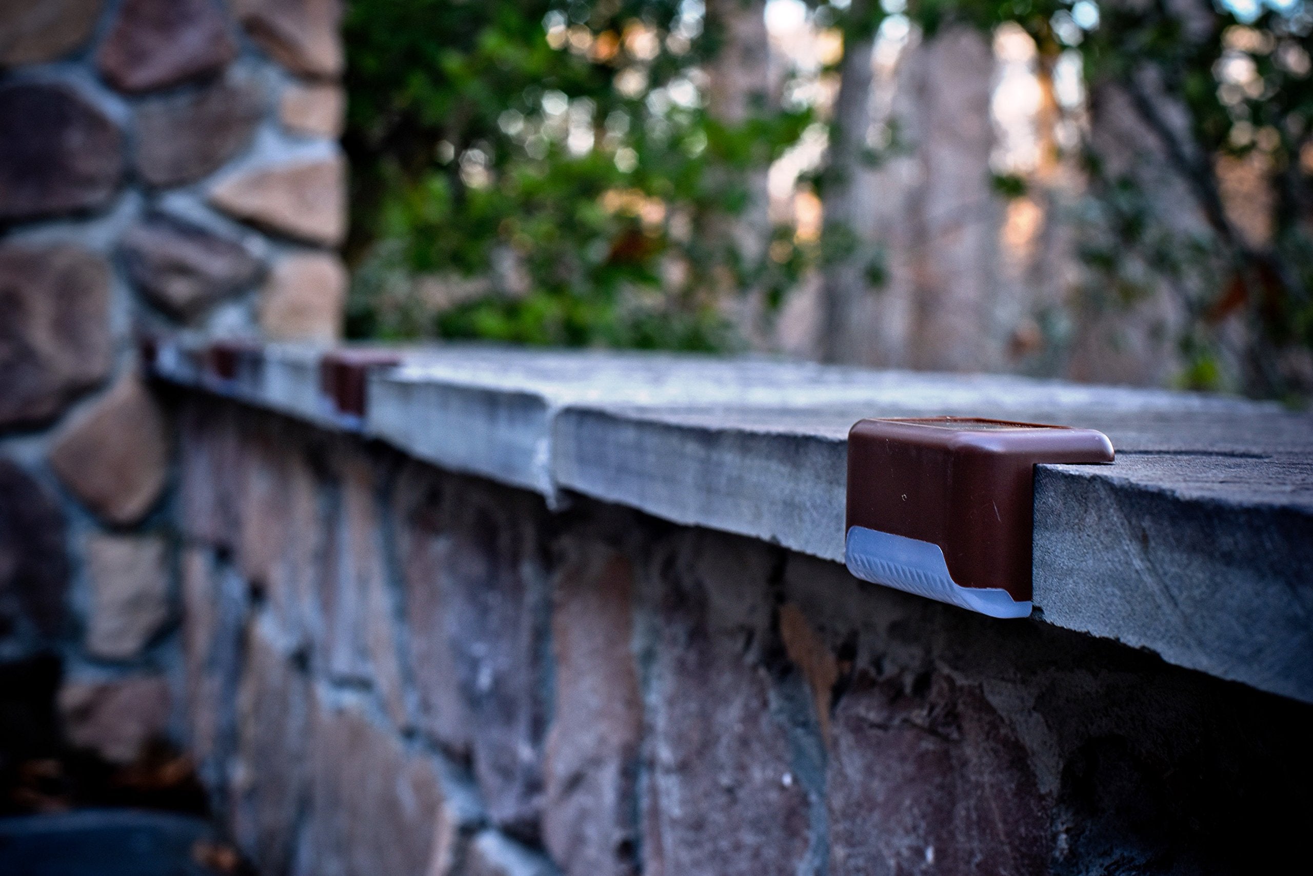 Maxsa 47332 Solar Powered Weatherproof Dusk To Dawn Lights For Steps, Decks, And Railings (4-Pack), Brown