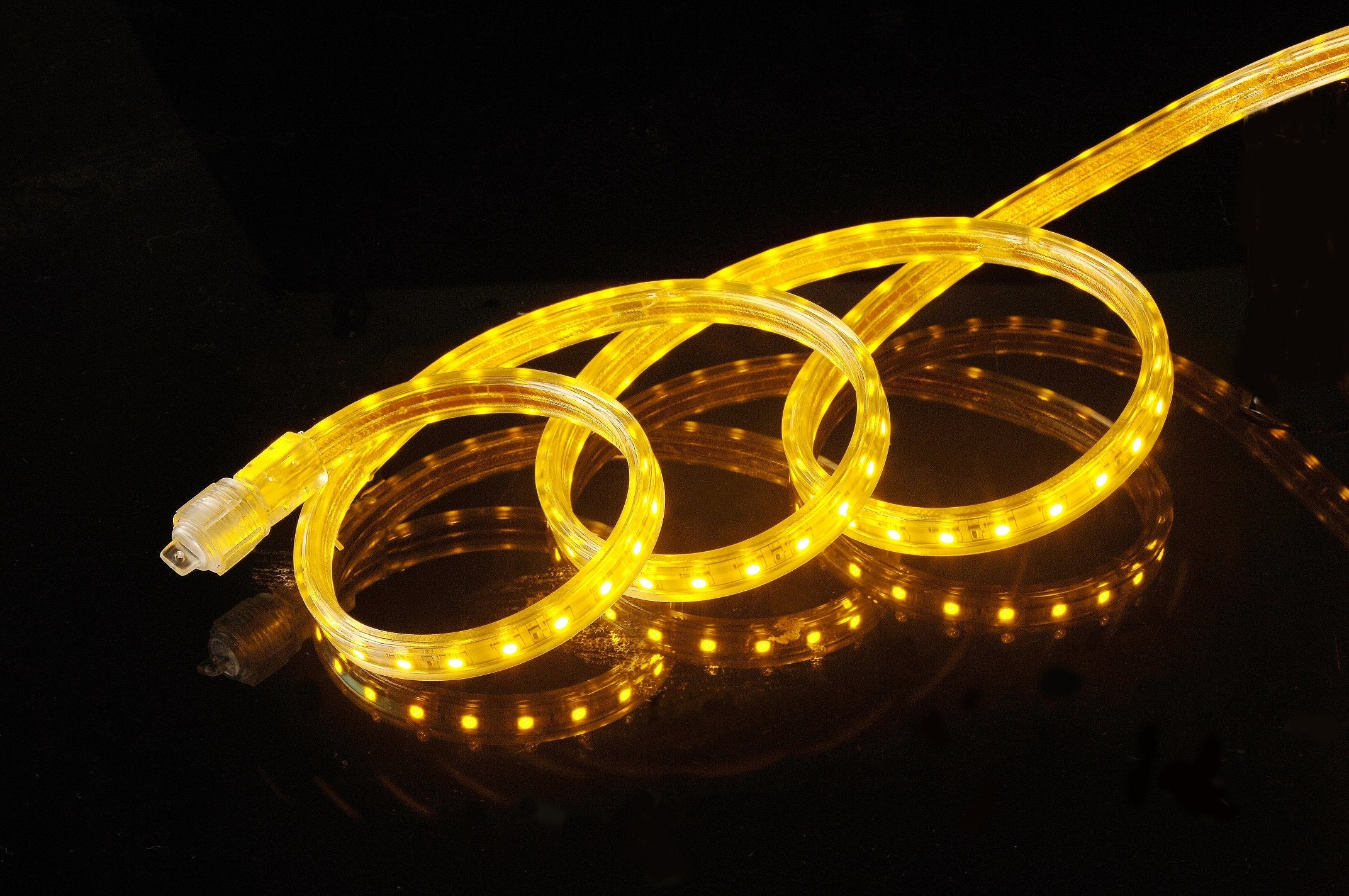 CBconcept LED Strip Rope Light, 5400 Lumen, 20 Feet, Yellow, Dimmable, Indoor/Outdoor Use, Model 120VSMD5050-6.5M-Y