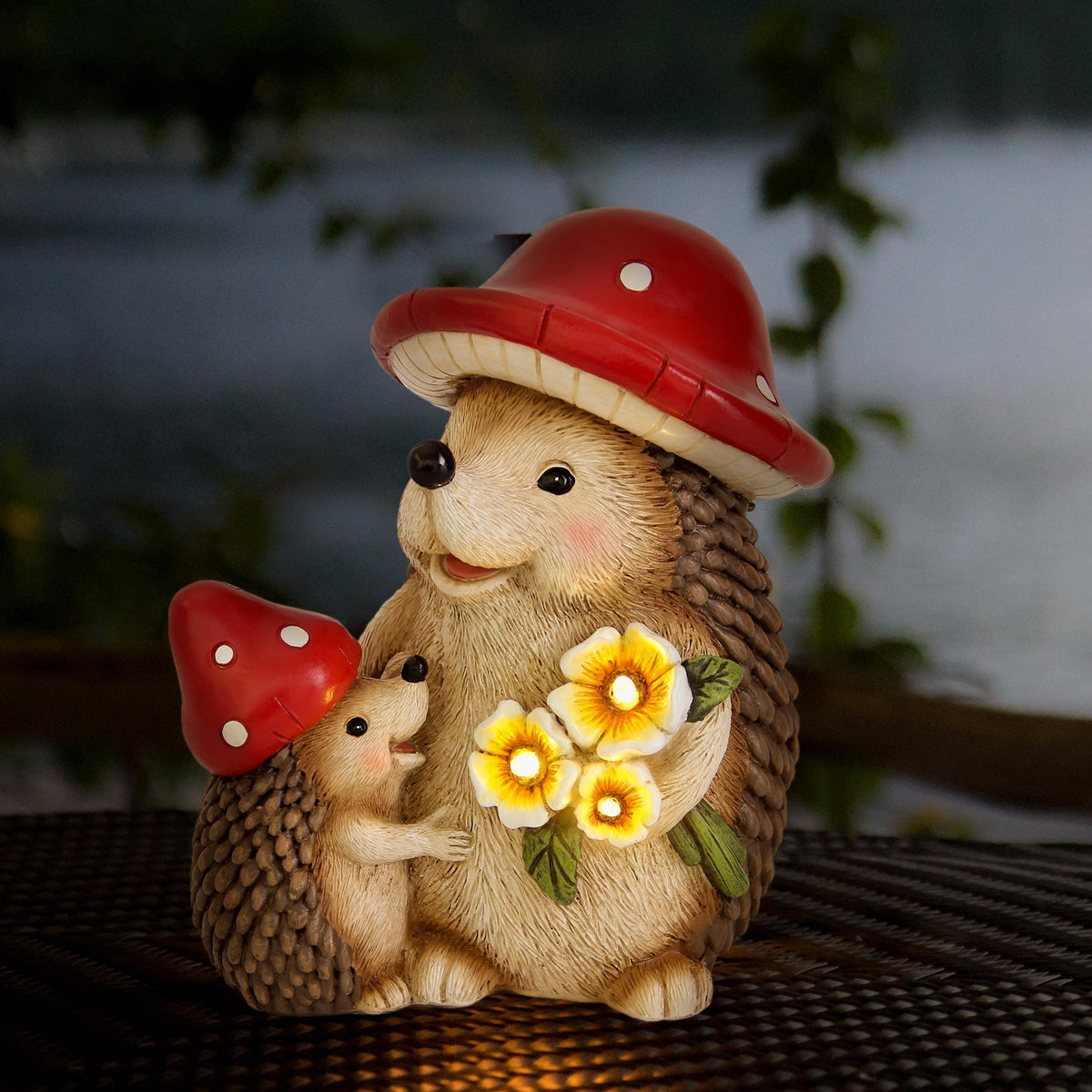 Smadeer Solar Hedgehog Garden Statue Lights For Outdoor Decor, Resin Hedge Hog Figurine Lighting Decorations, Patio Yard Lawn Or