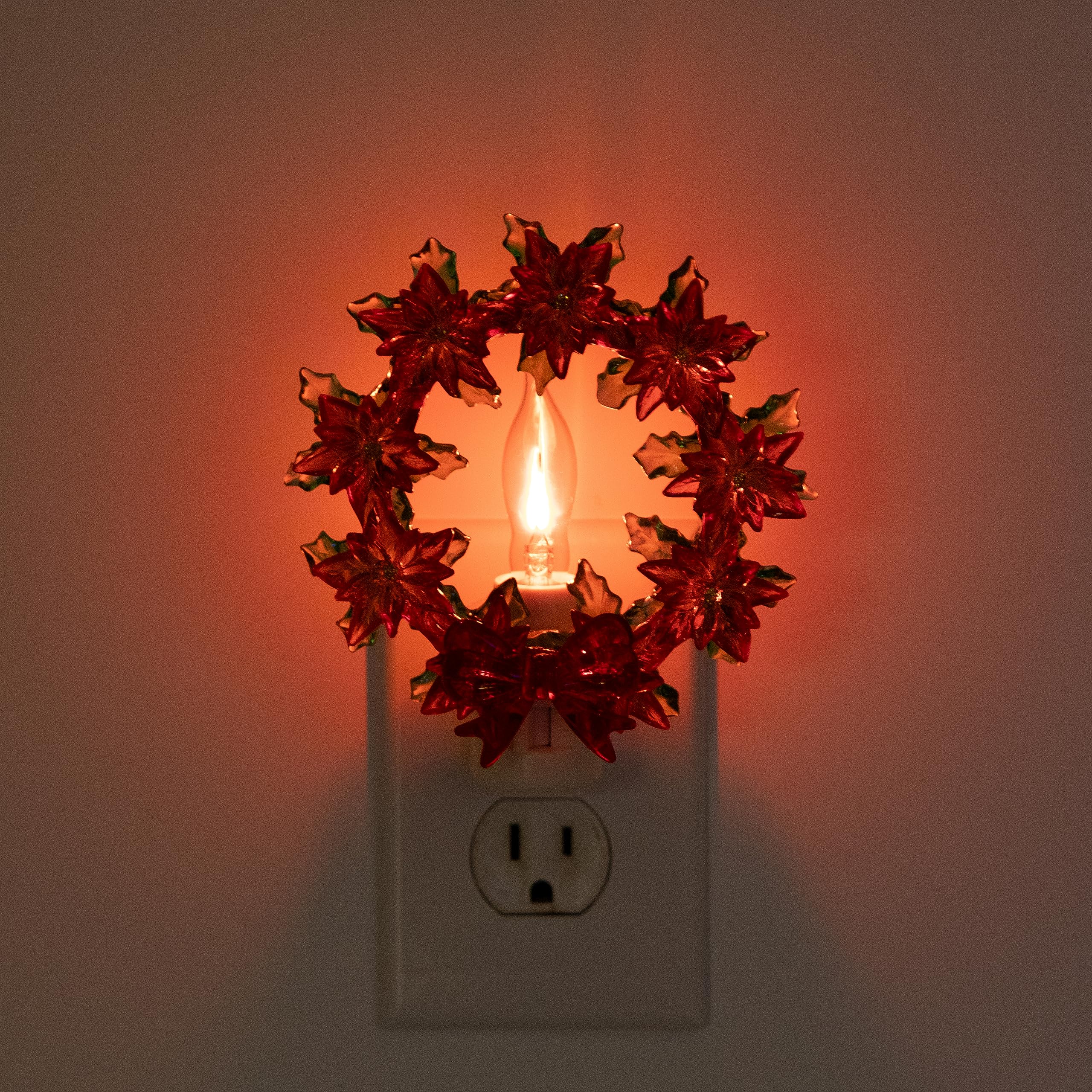 Creative Hobbies Holiday Wreath Night Light - Includes Rotational Socket With On/Off Switch