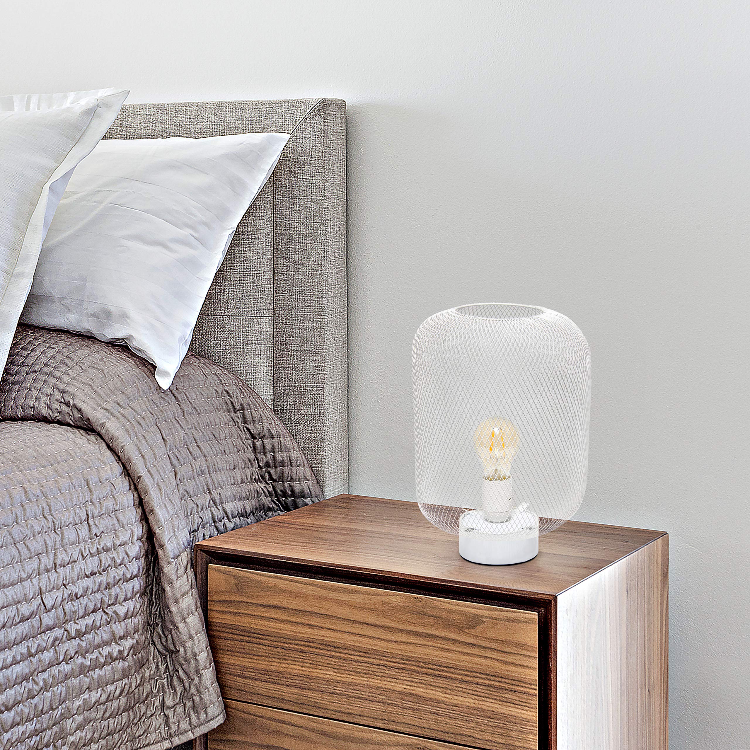Simple Designs Lt1072-Wht Metal Mesh Industrial Table Lamp, White