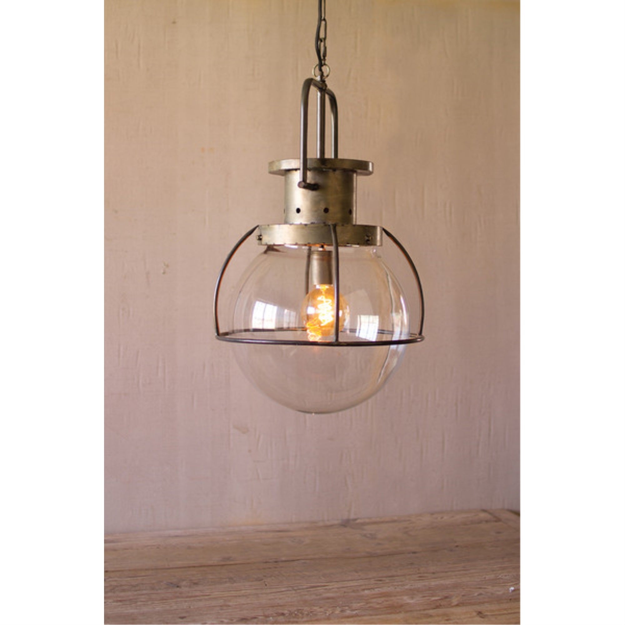 GLASS GLOBE PENDANT LIGHT