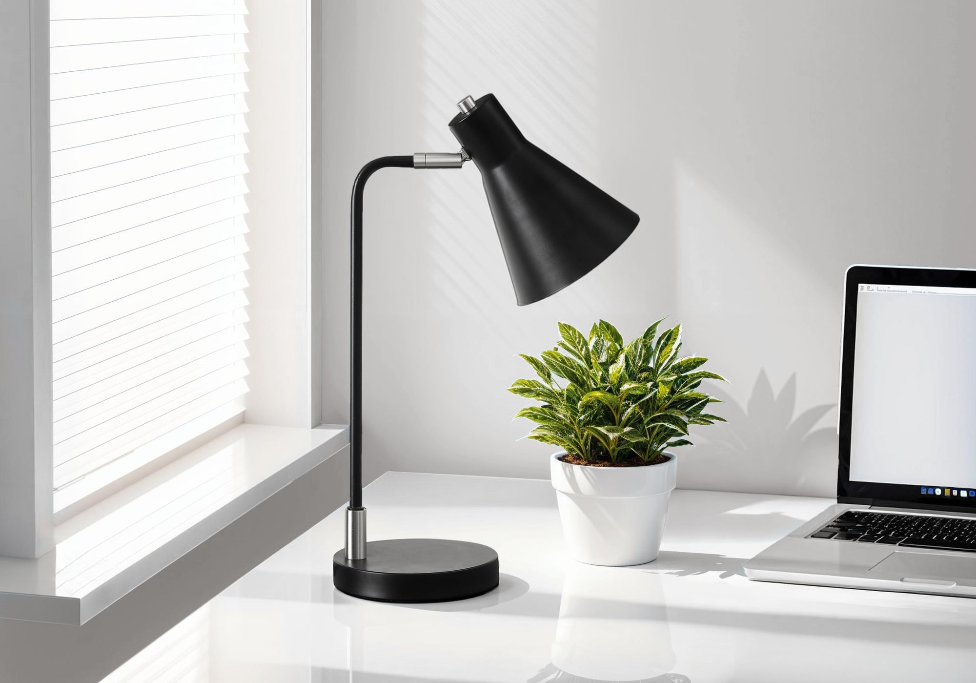 Lighting, 17H, Table Lamp, Black Metal, Silver Metal, Contemporary