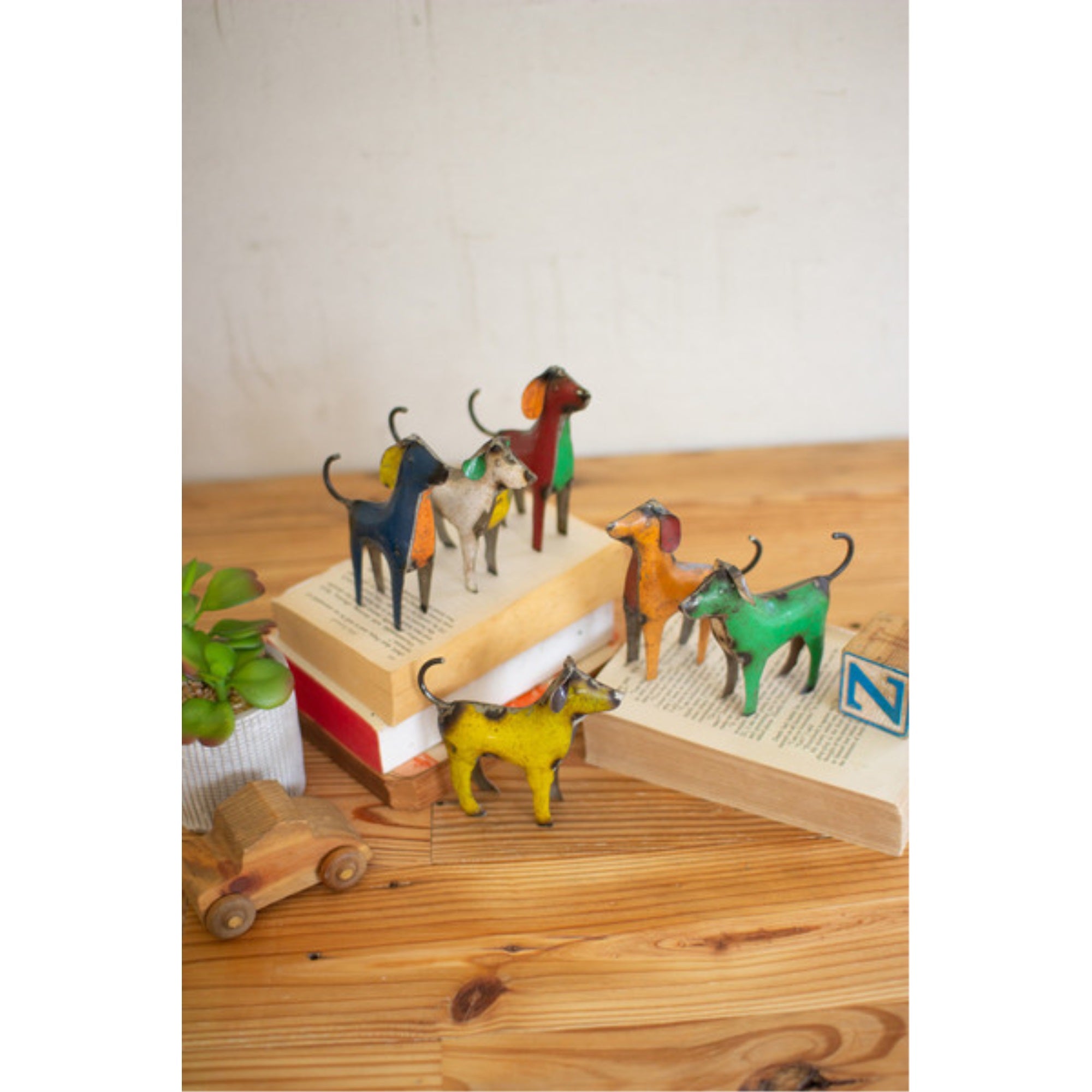 KALALOU Set of Six Recycled Metal Dogs, Model NBA2328, Color: See Image