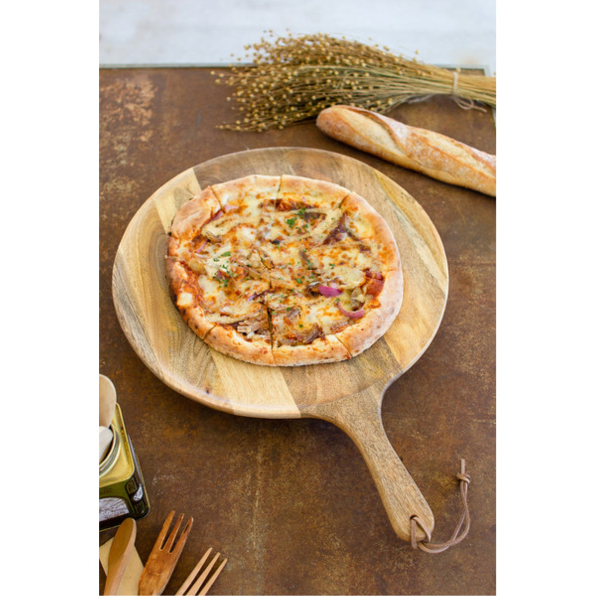 LARGE ROUND MANGO SERVING BOARD WITH HANDLE