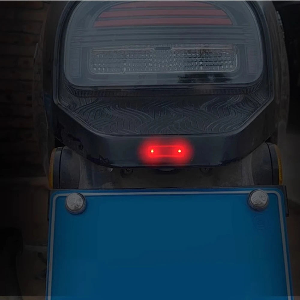 Mini LED Solar Power Car Warning Light Night Security Simulated Alarm Wireless Anti-Theft Caution Lamp Flashing Dummy Alarm Lamp