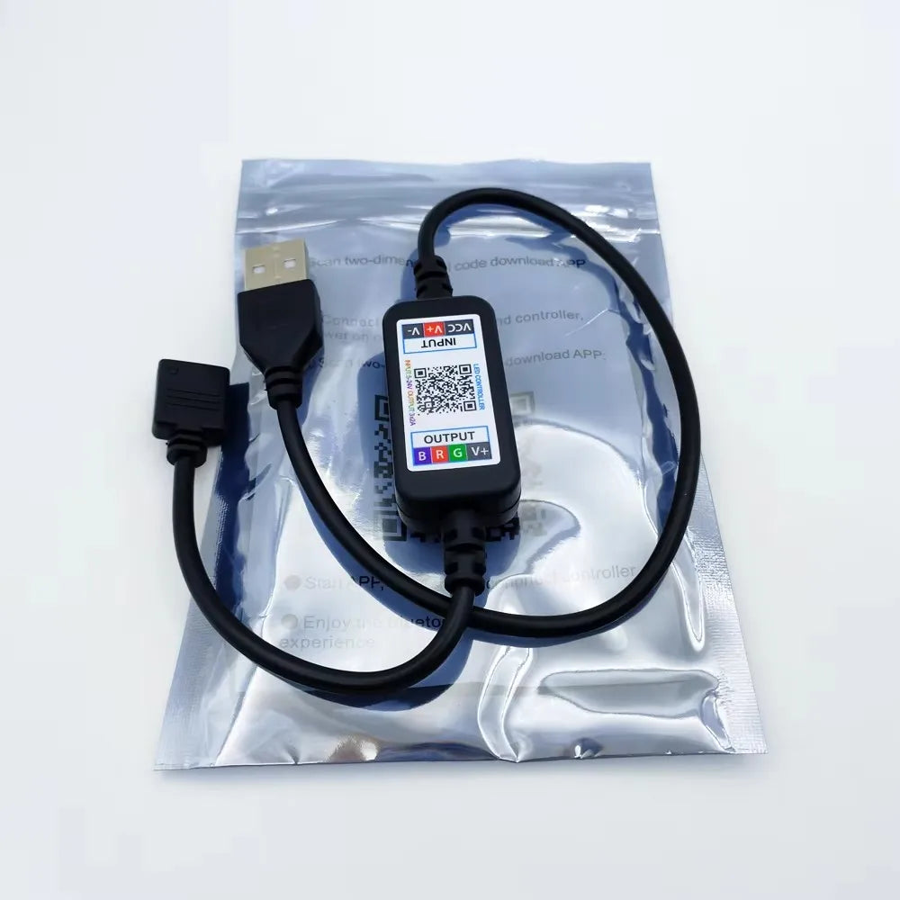 USB Bluetooth Music LED Controller 4-pin RGB 5V 24V Microphone Mode 1.6 Billion Color Toner Mini RGB Bar Light Controller BT001A