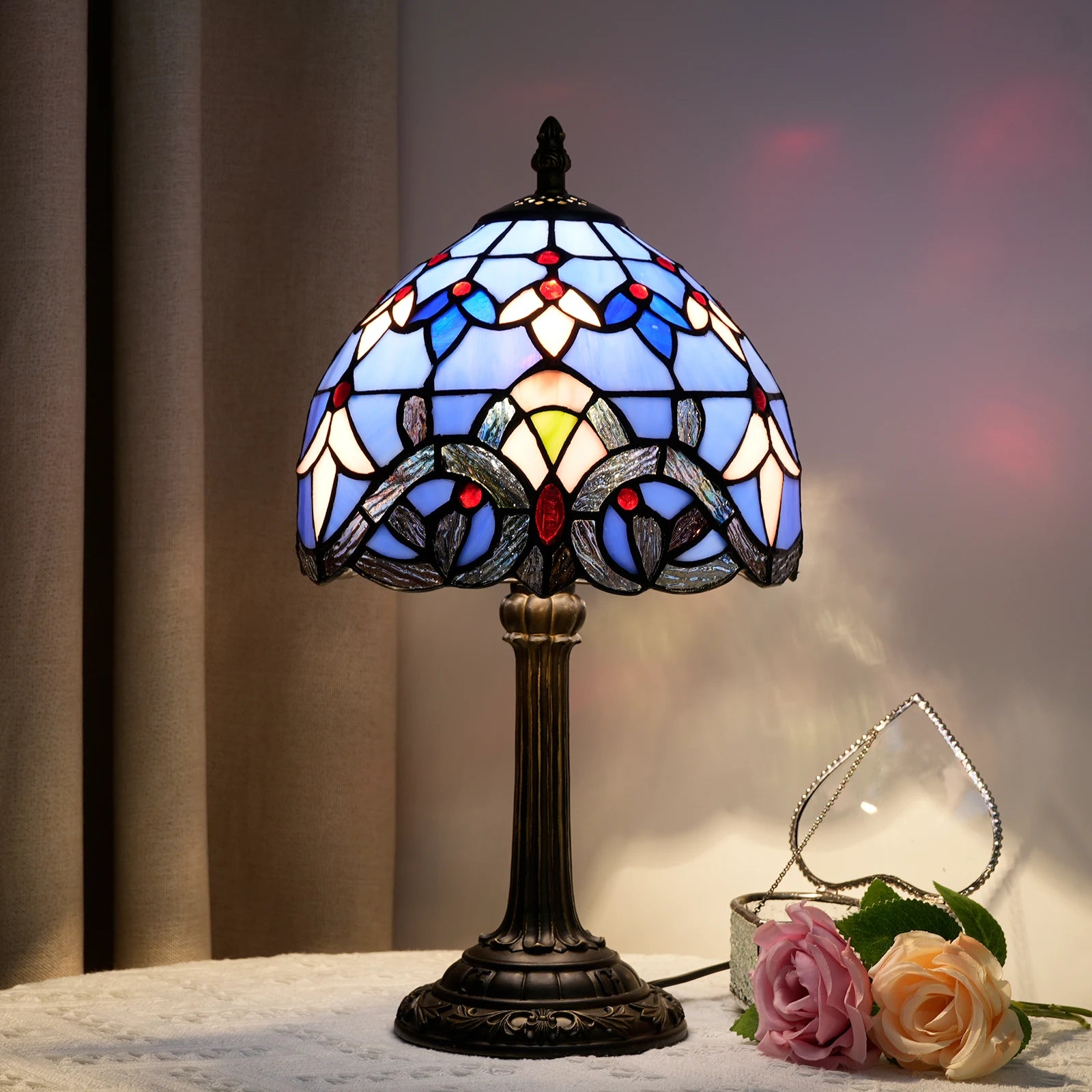 Modern Style Table Lamp, Handmade Stained Glass Small Desk Lamp for Living Room Bedroom Office Baroque Pattern