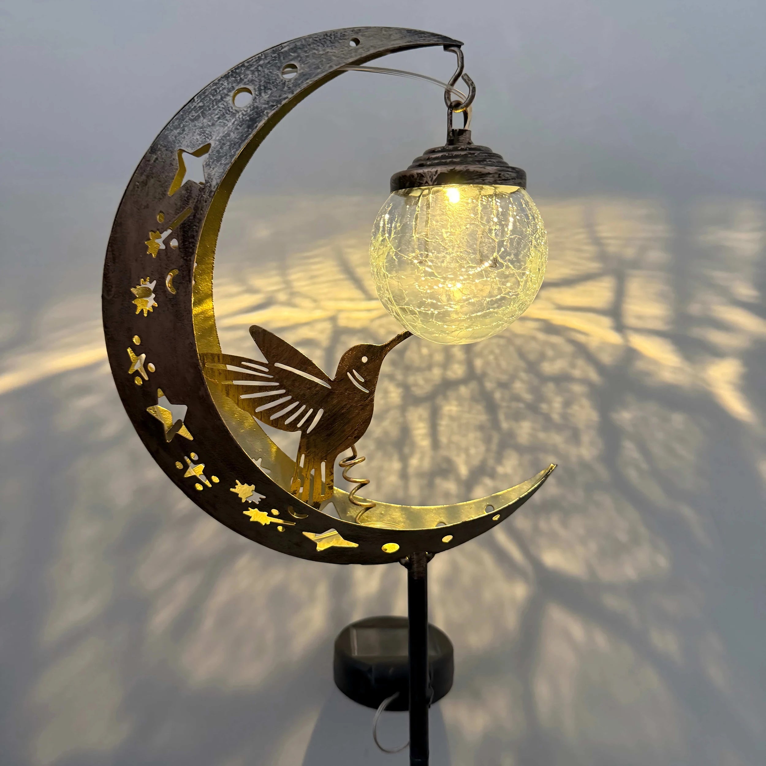 Solar-powered Moon-shaped Ground Light with Hummingbird and Glass Ball Decorations, Suitable for Outdoor Patio Decoration and Ho