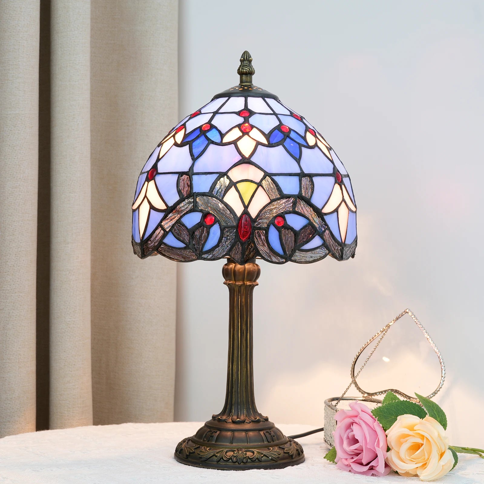 Modern Style Table Lamp, Handmade Stained Glass Small Desk Lamp for Living Room Bedroom Office Baroque Pattern