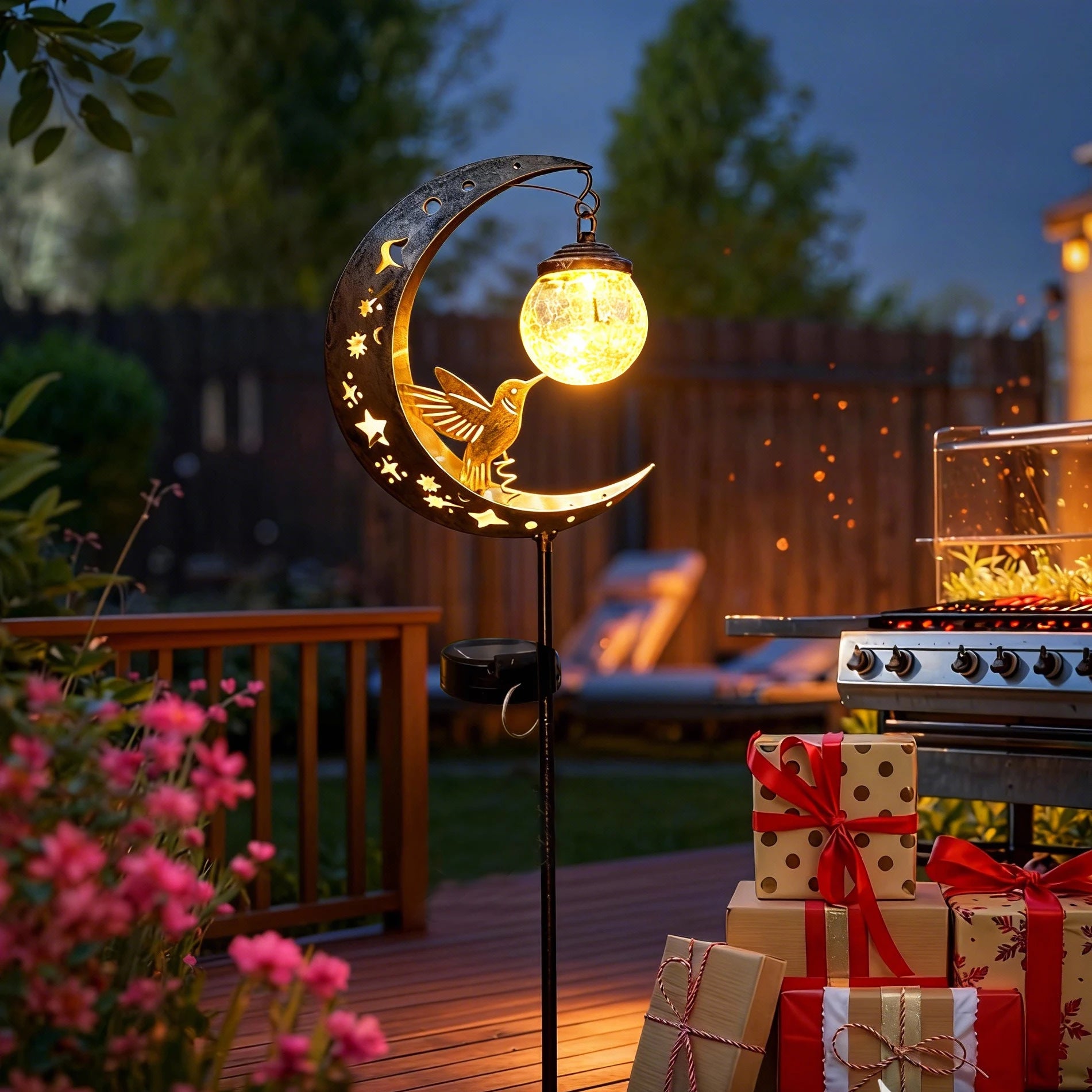 Solar-powered Moon-shaped Ground Light with Hummingbird and Glass Ball Decorations, Suitable for Outdoor Patio Decoration and Ho