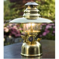 The reflector directs and reflects downwardly the light of your Petromax lamp Thanks to it you enjoy many advantages when your lamp is installed in an elevated position for instance thanks to the Petromax lantern hanger the upper light does not get lost T