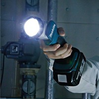 Makita Dml802 18V Lxt Lithium-Ion Cordless L.E.D. Flashlight With Bare Tool