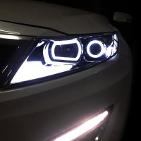 This new LED car headlight is a high imitation of traditional halogen or xenon lamps not only the luminous point is placed the same site but the light chips cover with quartz glass tube to improve lights beam angle up to 175 degree It can provide softer l