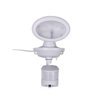 This video camera spotlight requires no electrical wiring and is ideal for recording video at entrance areas porches driveways carports garages and warehouses It can be even used as a game camera The video spotlight has a builtin motion sensor which turns