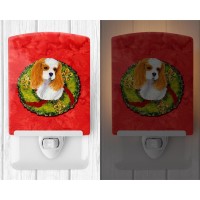 Carolines Treasures Ss4214Cnl Cavalier Spaniel Cristmas Wreath Ceramic Night Light Compact Ulcertified Ideal For Bedroom Ba