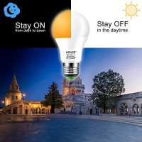 Hekee Dusk To Dawn Light Bulbs A19 8W 720 Lumens, Outdoor Porch Lights, 60 Watt Equivalent, Amber Led Orange-Yellow Sensor Bulb, Security Bulb(Auto On/Off), E26 Screw Base(4 Pack)