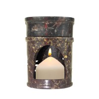 This beautiful Aroma Lampoil burner is designed to create a special feel and experience for you and your guests The pleasant aroma and relaxing light send out revitalize your body and mind It creates a refreshing atmosphere for your family partner and gue