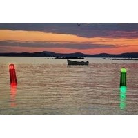 Steady-On Or Flashing 2Nm Ip67 Solar Led Marina Dock Barge Boat Safety Beacon Light - Cool White Led