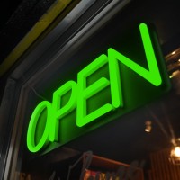 Hineon Green Neon Open Sign 20Inx7In Led Open Sign W/Remote Controller, Electric Light Up Open Sign For Business Store, W/Hanging Chain For Shop Windows, Direct Plug-In W/ 12V Power Adapter