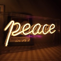 Qiaofei Led Peace Sign Neon Sign Decorative Light Usb Light Box Sign Neon Letters For Desktop Home Bar Party Holiday Events War