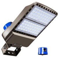 Biritalo 200W Led Parking Lot Light 28000Lm Bright Dusk To Dawn Flood Lights Outdoor With Trunnion Wall Mount 5500K Commercial 100-277V Ip65 Waterproof Shoebox Barn Lighting For Yard,Garage