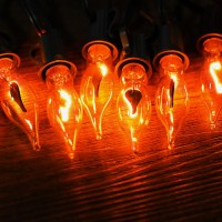 Sotopoo 128Ft Flickering Flame String Lights For Halloween Decor Indoor Outdoor C7 Flame Lights String With 10Pcs E12 Flame Li