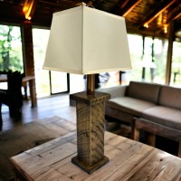 Green Mountain Live Edge Inc Rustic Farmhouse Battery-Operated Rough Sawn Timber Frame Table Lamp 28