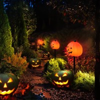 Chyparty Halloween Pumpkin Pathway Lights 4 Pack 3D Pumpkin Stakes Lights 7 Feet Pathway Lights C7 Led String Lights For Outdo